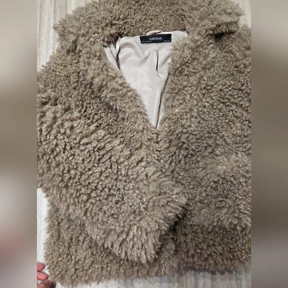 Zara Women's Cozy Tan Teddy Jacket - Picture 6 of 10